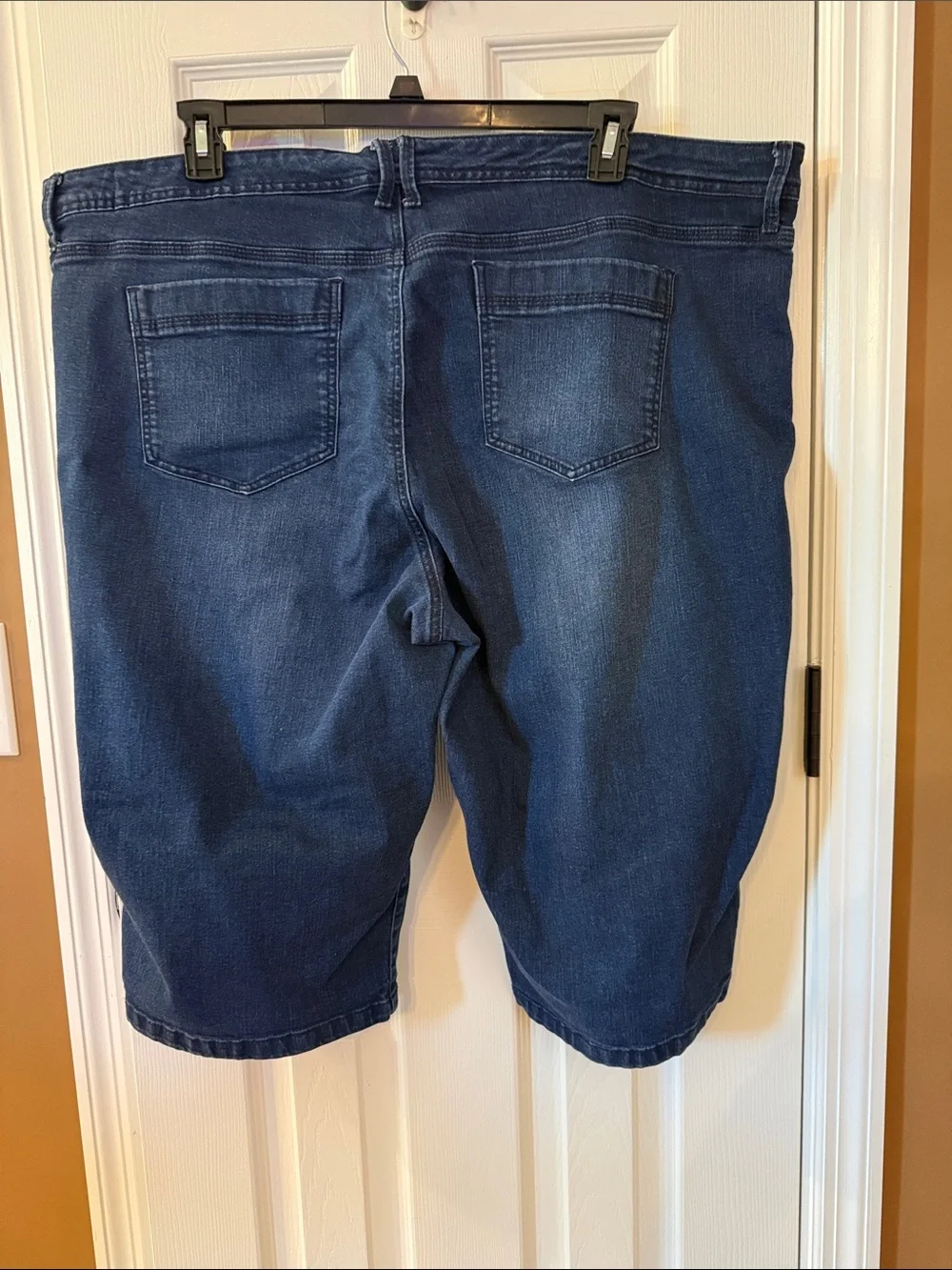 Gloria Vanderbilt Dark Wash Denim Button-Hem Bermuda Shorts - Picture 6 of 6